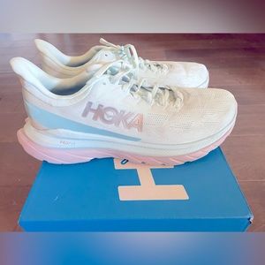 Hoka Mach 4 women’s shoes